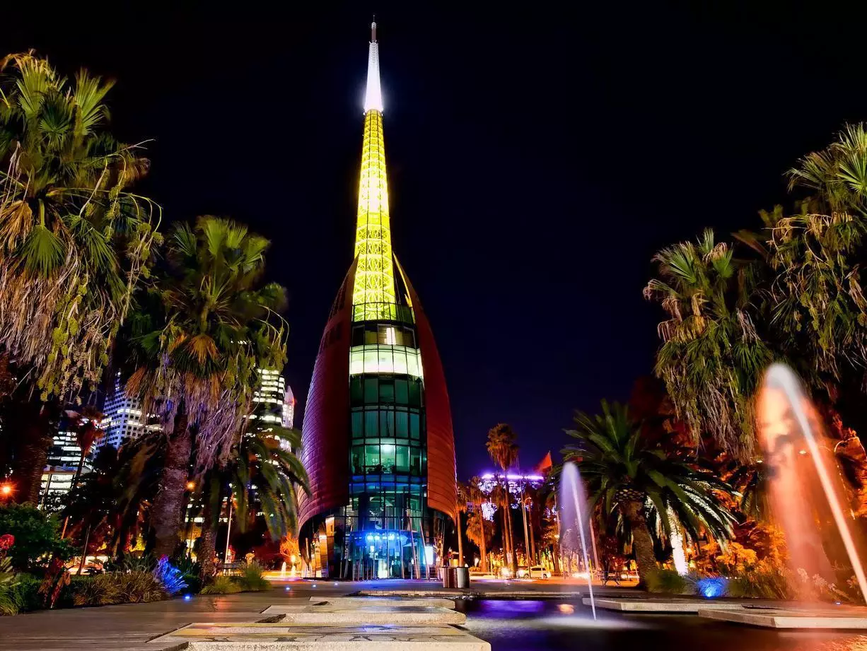 Alibaba https://cdn.alibaba.ir/ostorage/hotel-accommodation-images/6a0c3dbac86edf55f722da18_Perth-Britannia-On-William-1.webp