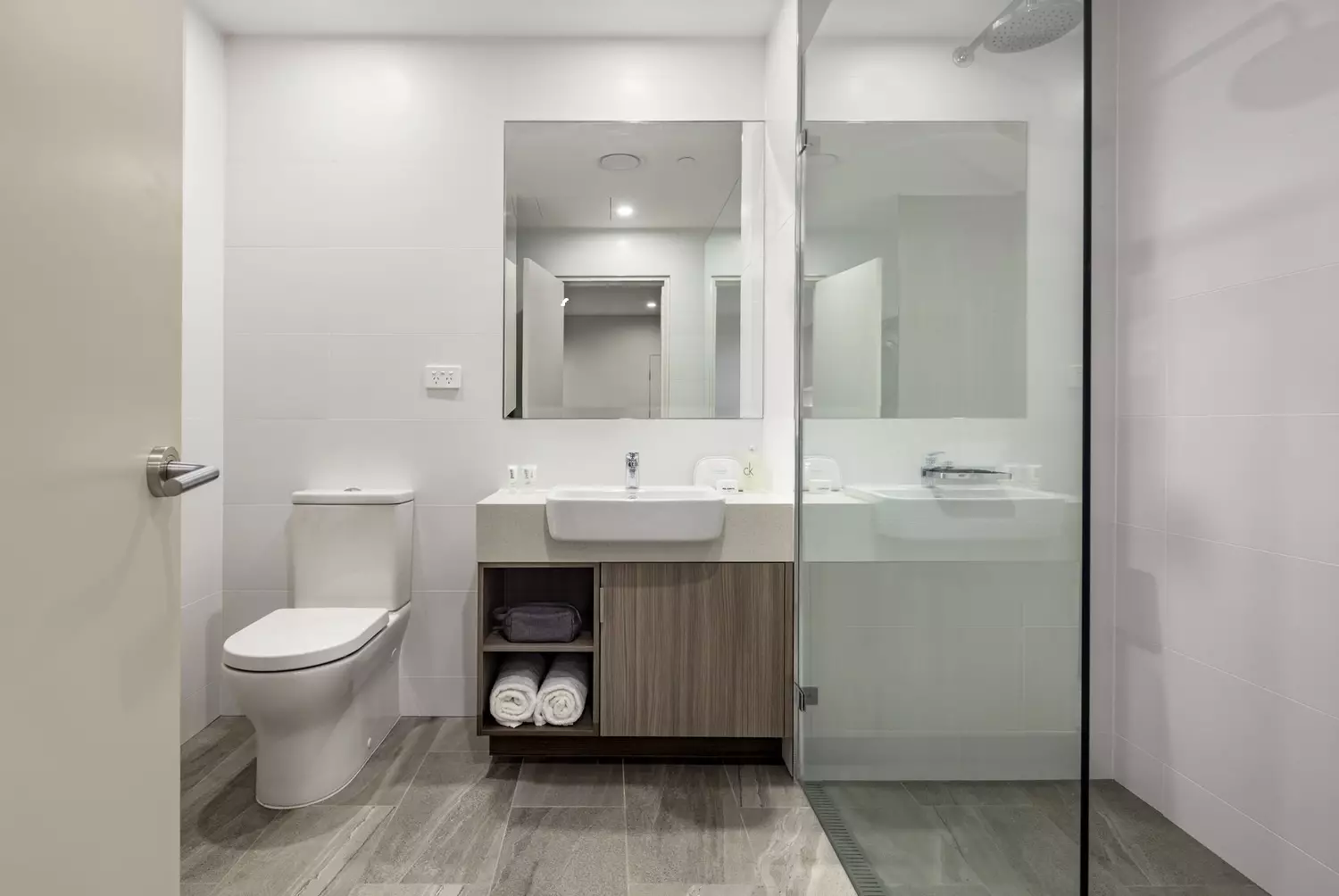 Alibaba https://cdn.alibaba.ir/ostorage/hotel-accommodation-images/6a0c56f0c86edf55f722ee1a_Perth-Quest-Innaloo-1.webp