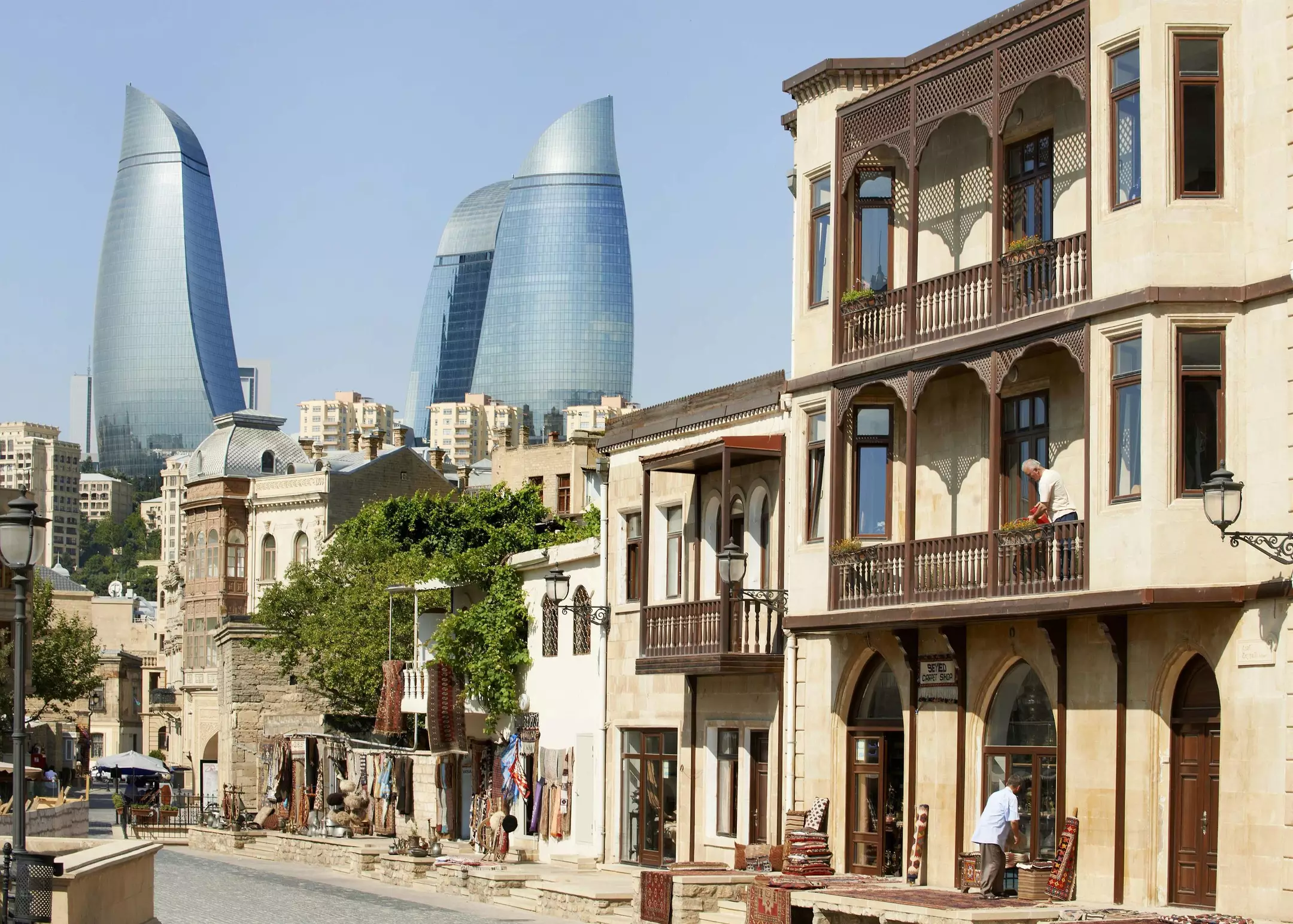 Alibaba https://cdn.alibaba.ir/ostorage/hotel-accommodation-images/6a0ccca5c86edf55f72349f5_Baku-Fairmont-Baku--Flame-Towers-0.webp