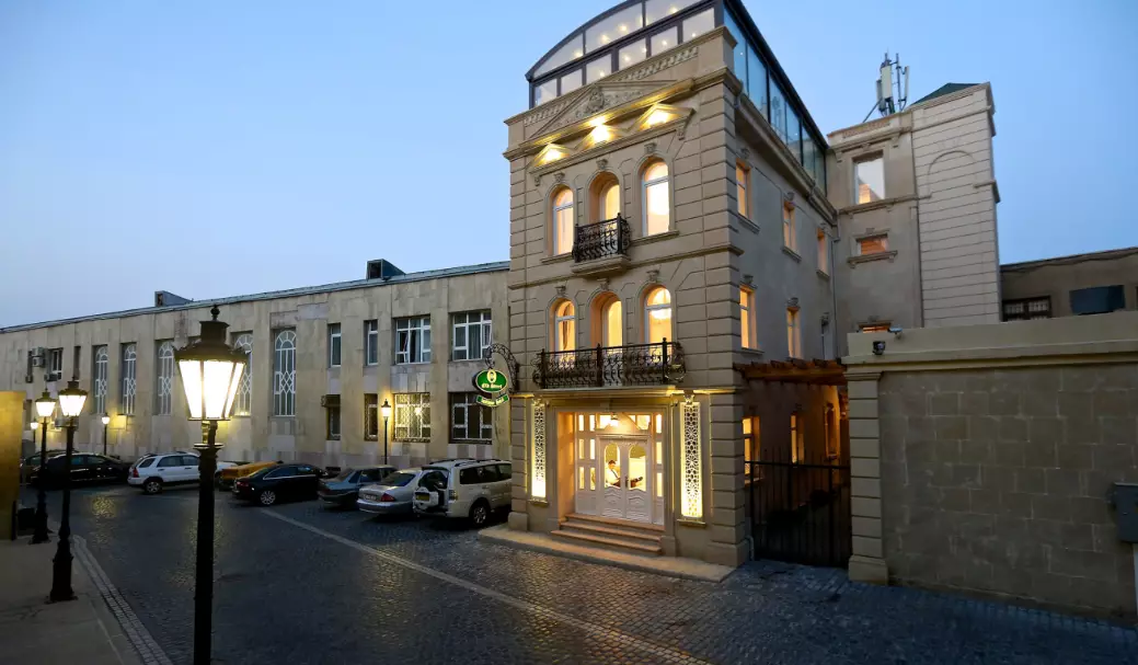 Alibaba https://cdn.alibaba.ir/ostorage/hotel-accommodation-images/6a0ccfe8c86edf55f7234d23_Baku-Old-Street-Boutique-Hotel-1.webp