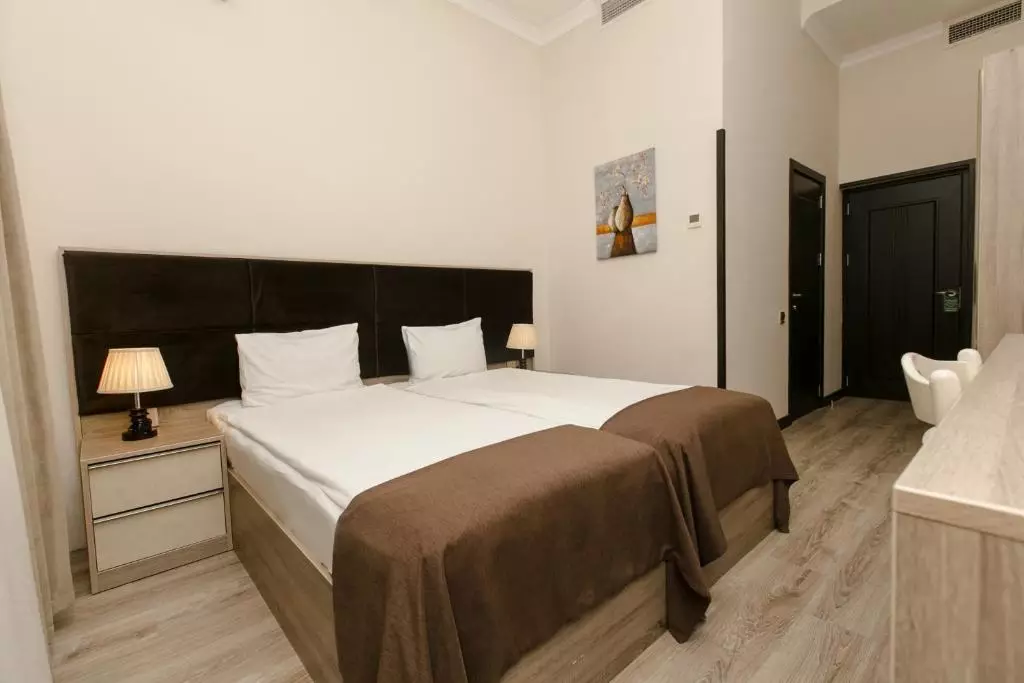 Alibaba https://cdn.alibaba.ir/ostorage/hotel-accommodation-images/6a0cd233c86edf55f7234f49_Baku-Deluxe-City-Hotel-1.webp