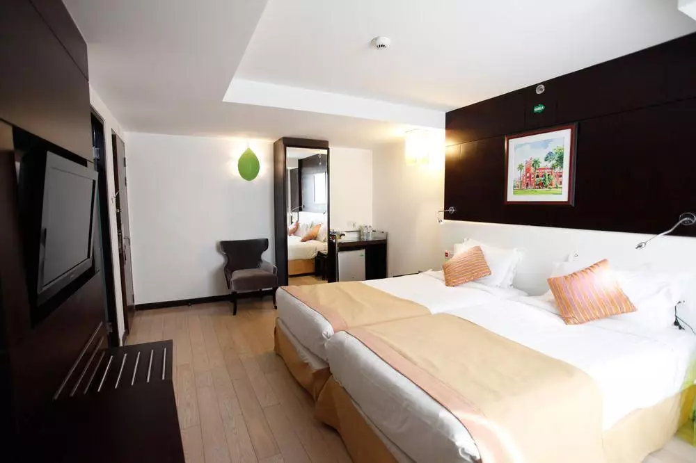 Alibaba https://cdn.alibaba.ir/ostorage/hotel-accommodation-images/6a0ce246c86edf55f7235b8f_Dhaka-Platinum-Residence-1.webp