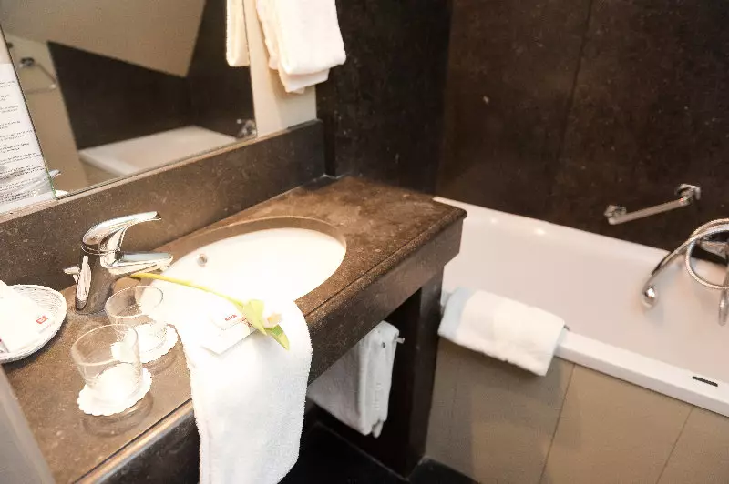 Alibaba https://cdn.alibaba.ir/ostorage/hotel-accommodation-images/6a0cf4f3c86edf55f723699e_Bruges-Biskajer-0.webp