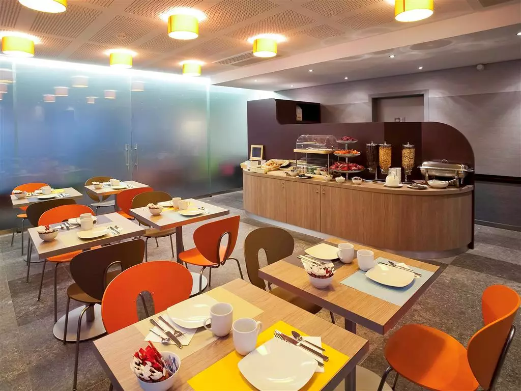 هتل Aparthotel Adagio Brussels Grand Place بروکسل