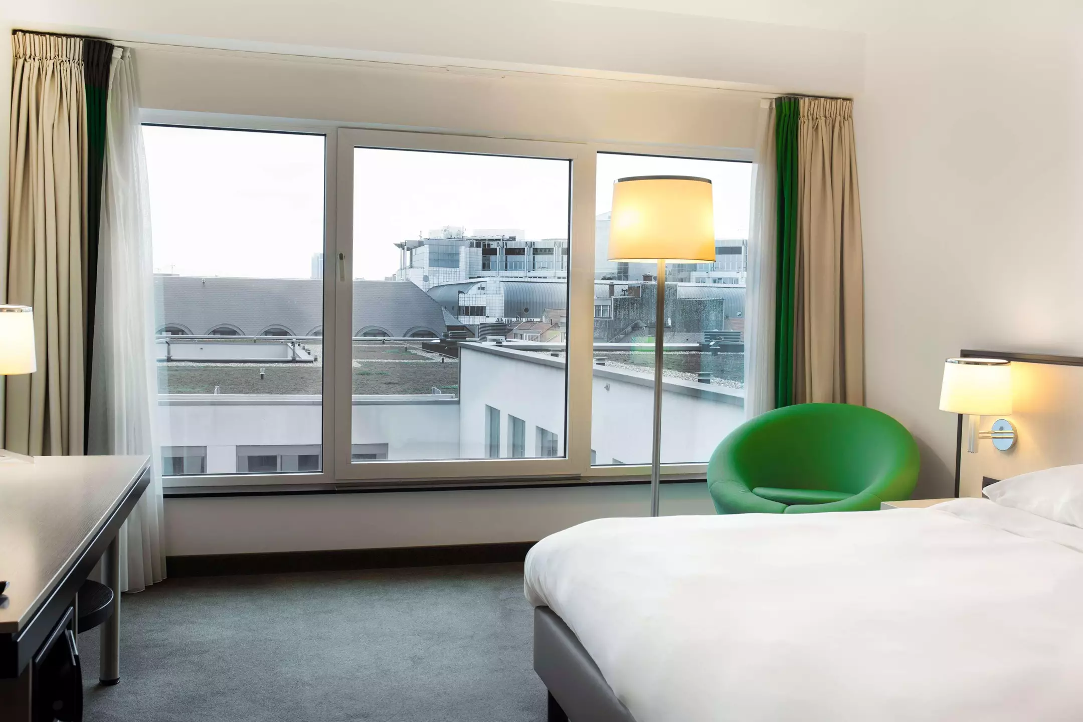 هتل Park Inn by Radisson Brussels Midi بروکسل