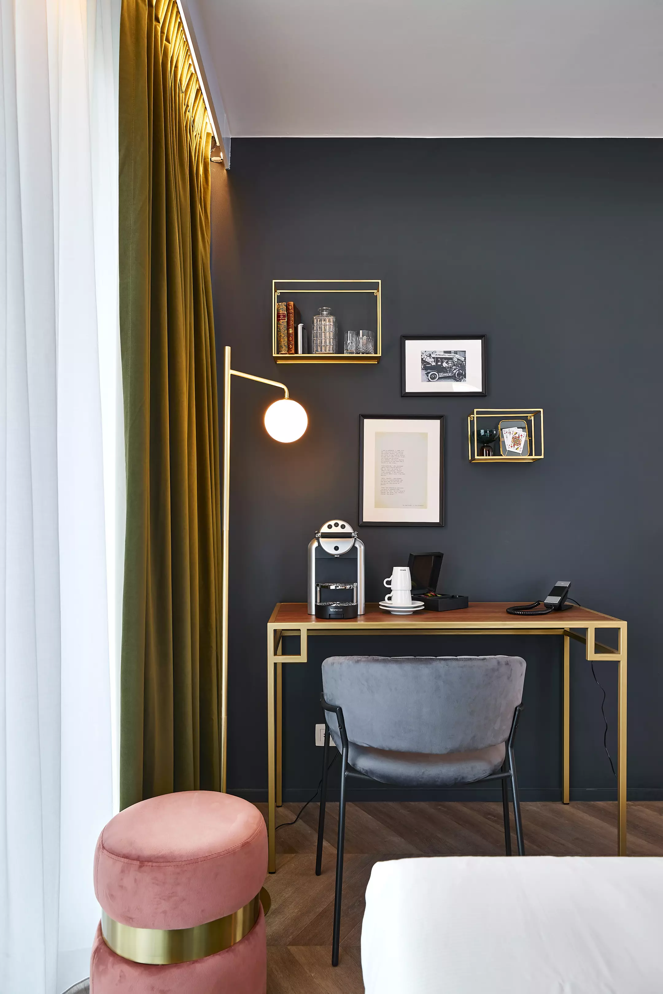 هتل The Pantone Hotel Brussels بروکسل