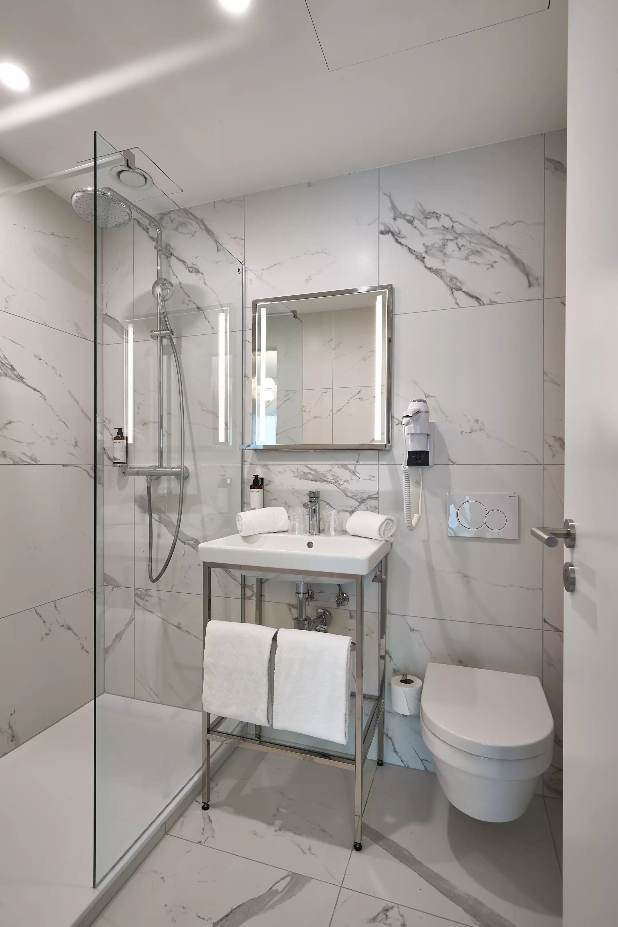 هتل The Pantone Hotel Brussels بروکسل