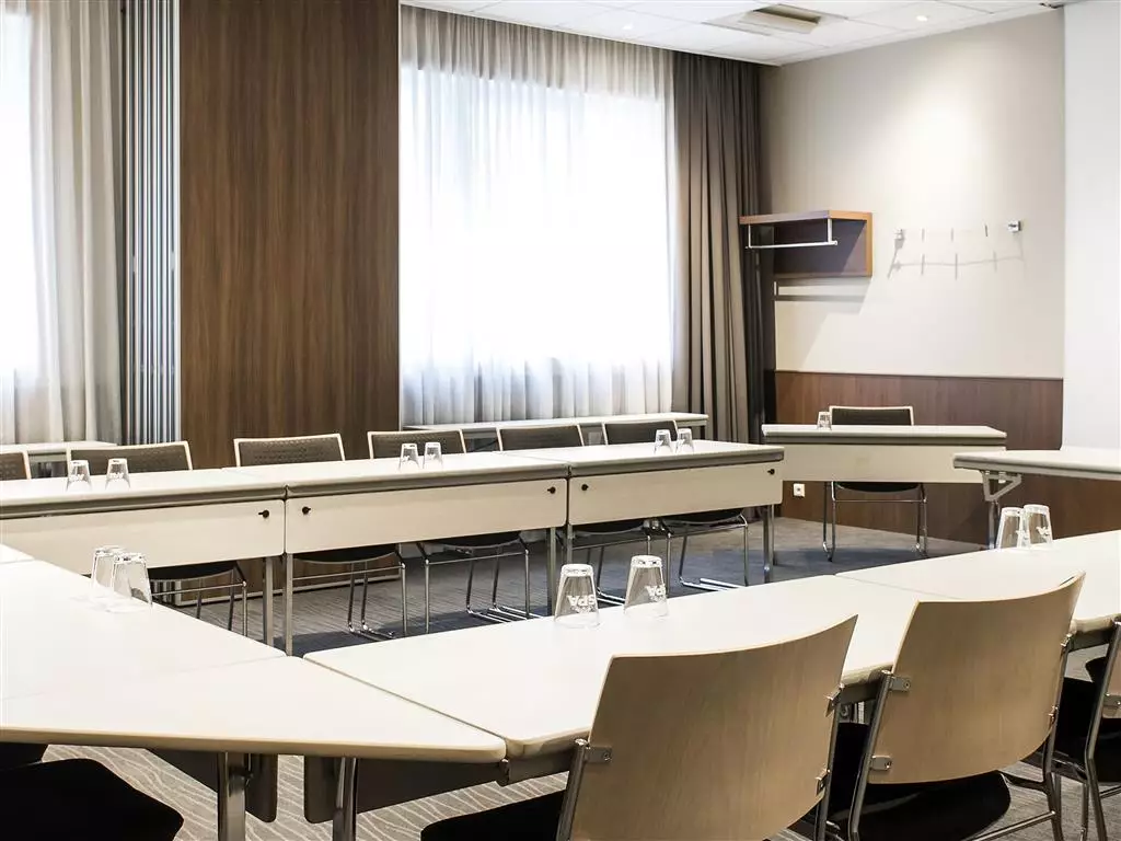 Alibaba https://cdn.alibaba.ir/ostorage/hotel-accommodation-images/6a0d0c28c86edf55f7237c76_Brussels-Novotel-Brussels-City-Centre-1.webp