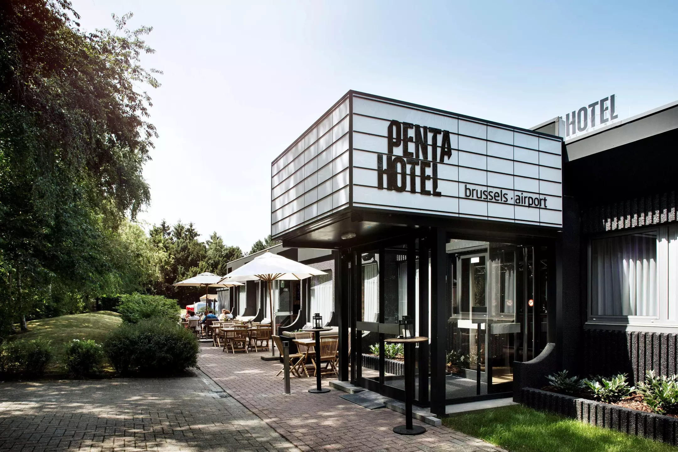 Alibaba https://cdn.alibaba.ir/ostorage/hotel-accommodation-images/6a0d1111c86edf55f7238015_Brussels-Pentahotel-Brussels-Airport-1.webp