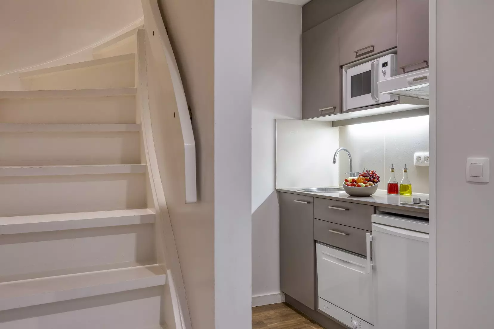 هتل Citadines Toison d'Or Brussels بروکسل