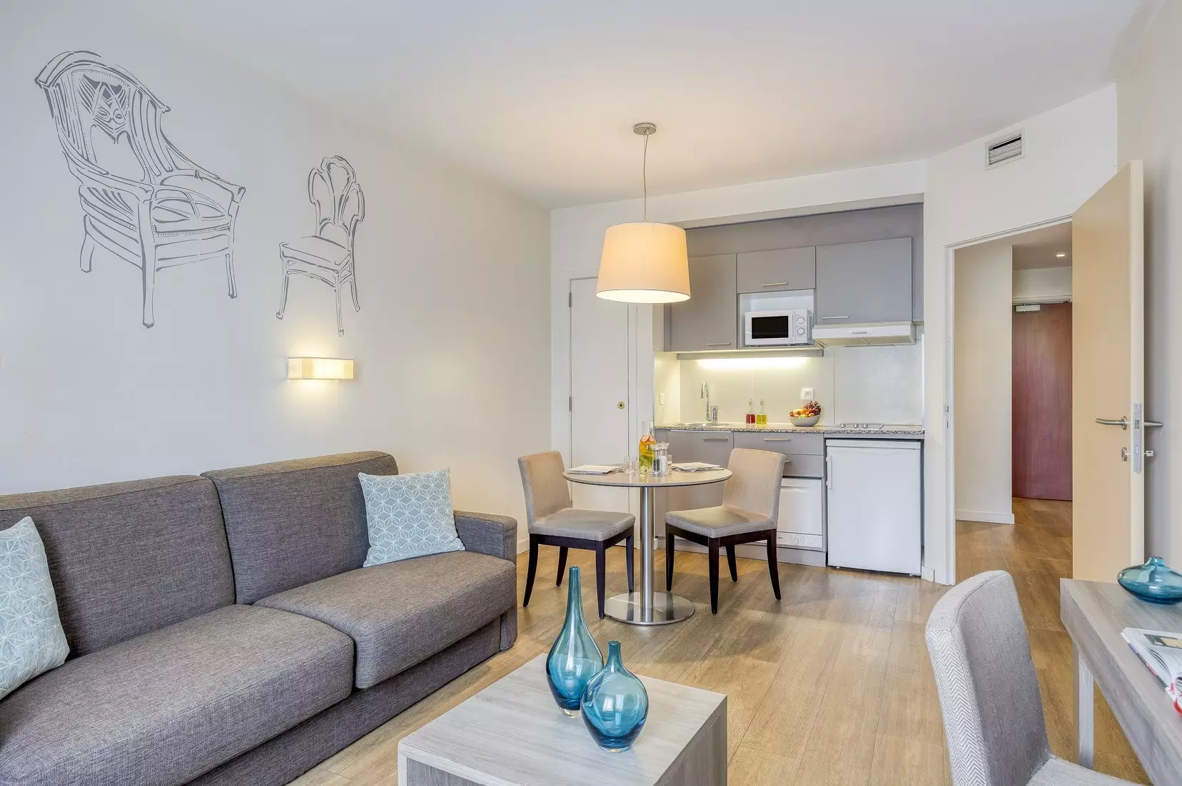 هتل Citadines Toison d'Or Brussels بروکسل