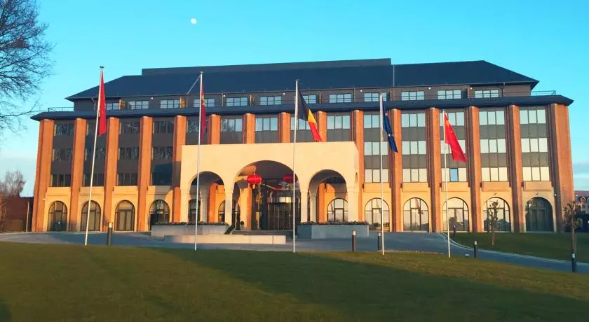 هتل Tangla Hotel Brussels بروکسل