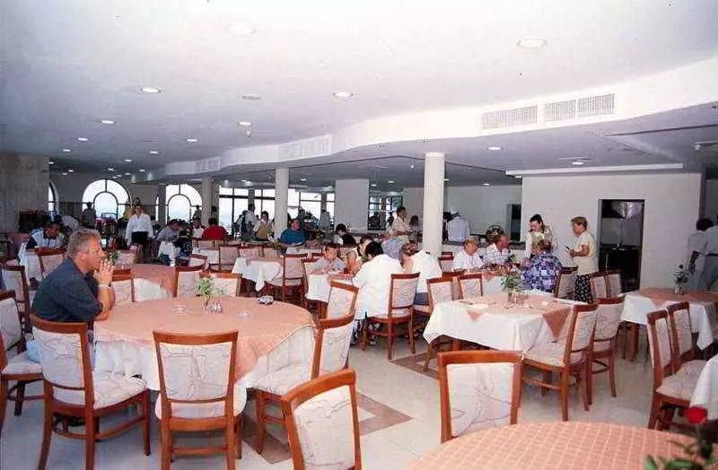 هتل Hotel Dolphin Sveti Konstantin