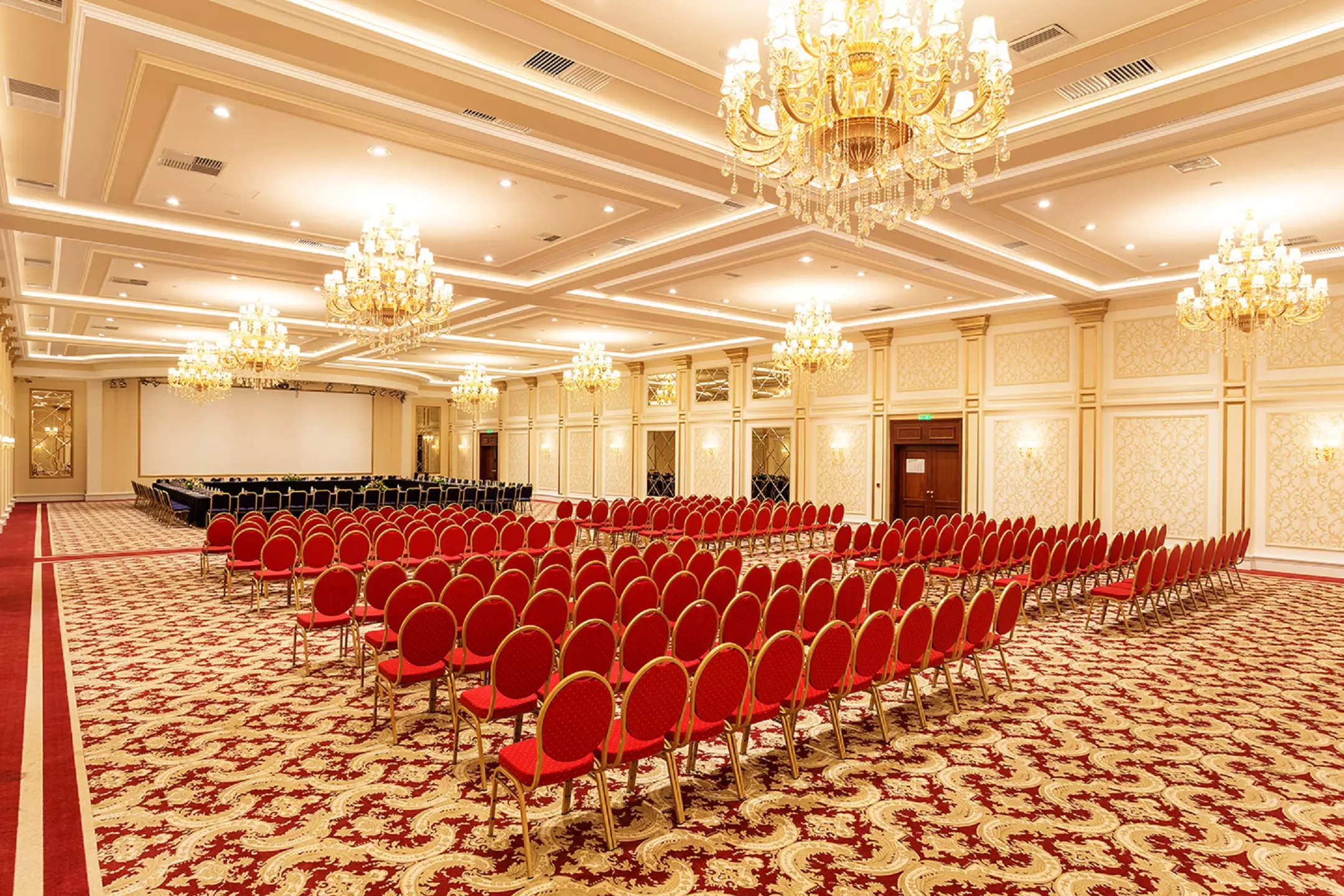 Alibaba https://cdn.alibaba.ir/ostorage/hotel-accommodation-images/6a0d3fefc86edf55f723a3d5_Sofia-Ramada-Sofia-1.webp