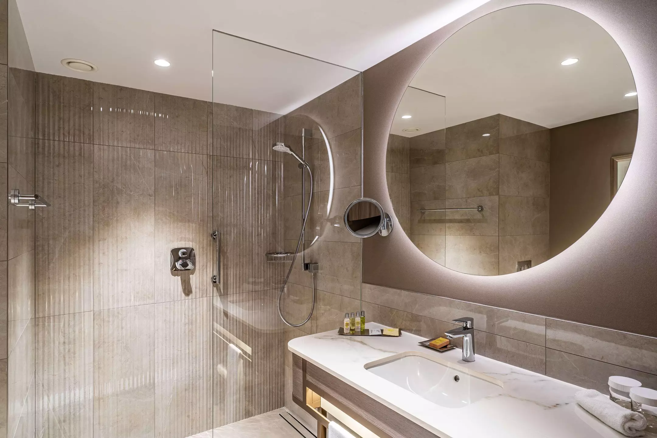 هتل Hilton Sofia صوفیه