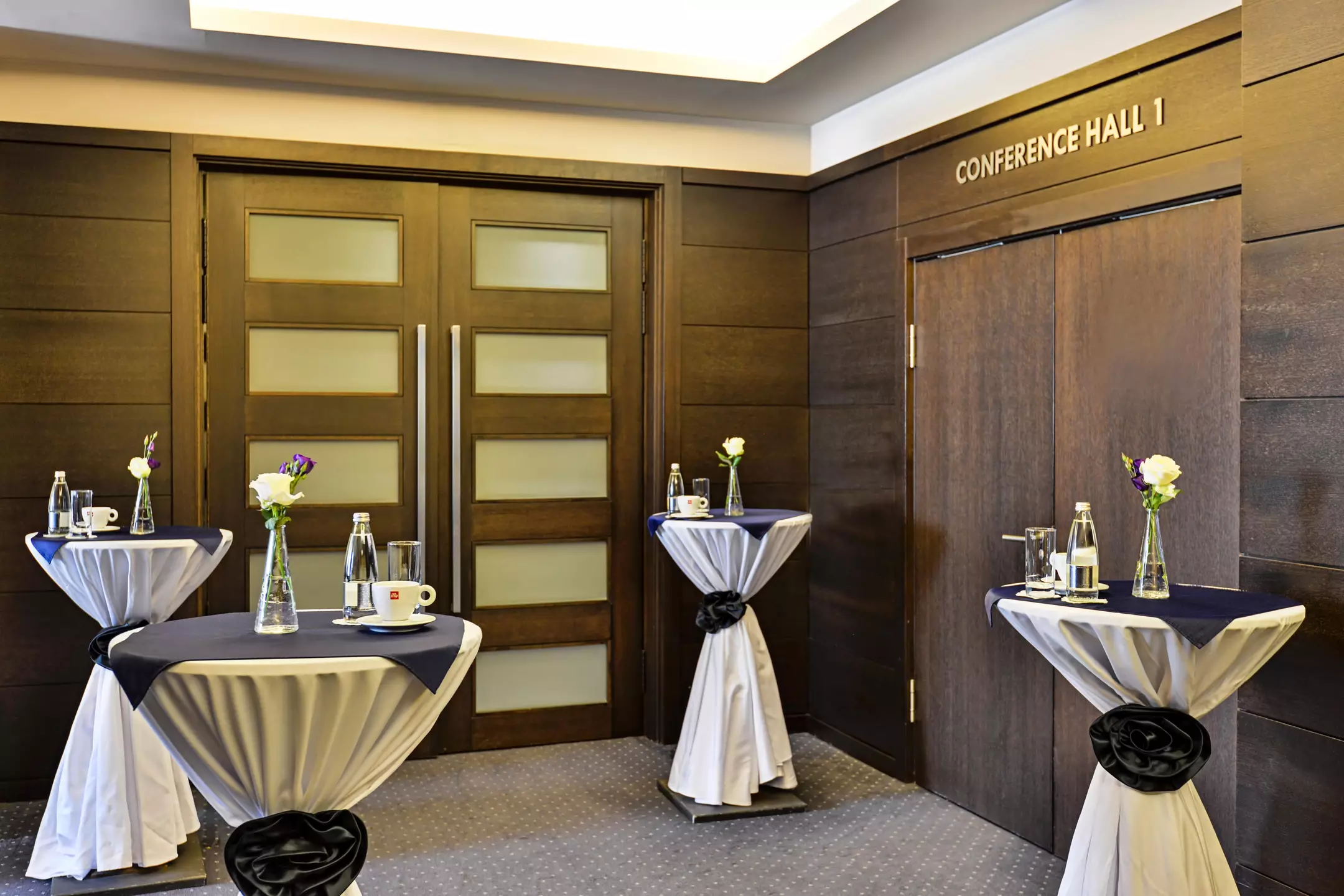 Alibaba https://cdn.alibaba.ir/ostorage/hotel-accommodation-images/6a0d6d59c86edf55f723c2a5_Sofia-Central-Park-1.webp
