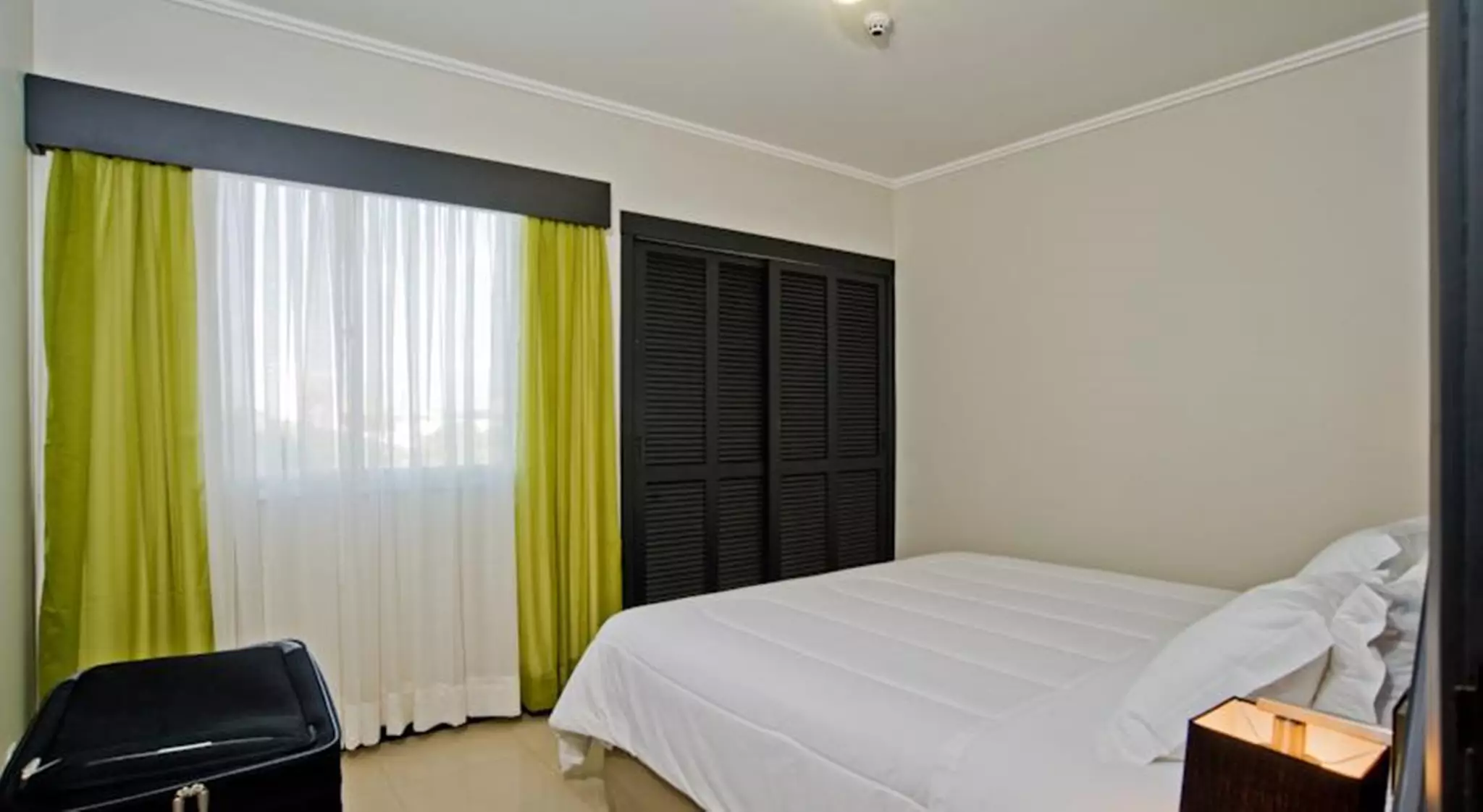 Alibaba https://cdn.alibaba.ir/ostorage/hotel-accommodation-images/6a0db1e761ec039ef761a55f_Foz-do-Igua-u-Wyndham-Foz-do-Iguacu-1.webp