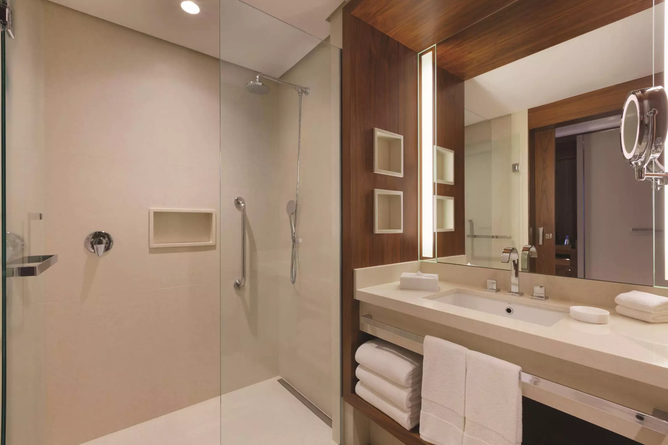 Alibaba https://cdn.alibaba.ir/ostorage/hotel-accommodation-images/6a0e12dd61ec039ef761ecd7_Rio-de-Janeiro-Hilton-Barra-Rio-de-Janeiro-1.webp