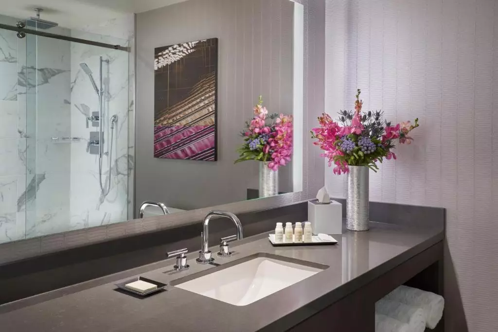 هتل Intercontinental Toronto Centre تورنتو