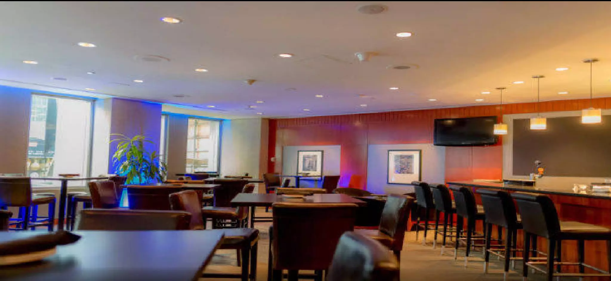 Alibaba https://cdn.alibaba.ir/ostorage/hotel-accommodation-images/6a0f5fa5c86edf55f723d337_Vancouver-Delta-Hotels-Vancouver-Downtown-Suites-1.webp