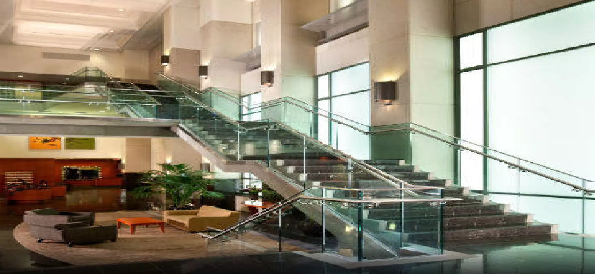 هتل Delta Hotels Vancouver Downtown Suites ونکوور