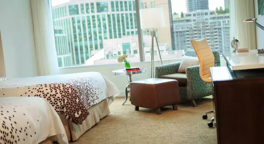 هتل Toronto Marriott City Centre Hotel تورنتو