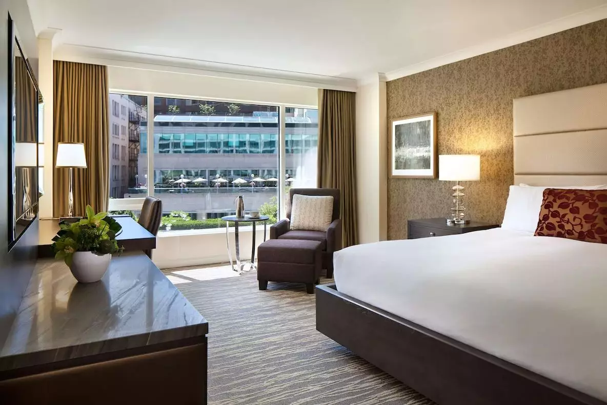 هتل Fairmont Waterfront ونکوور