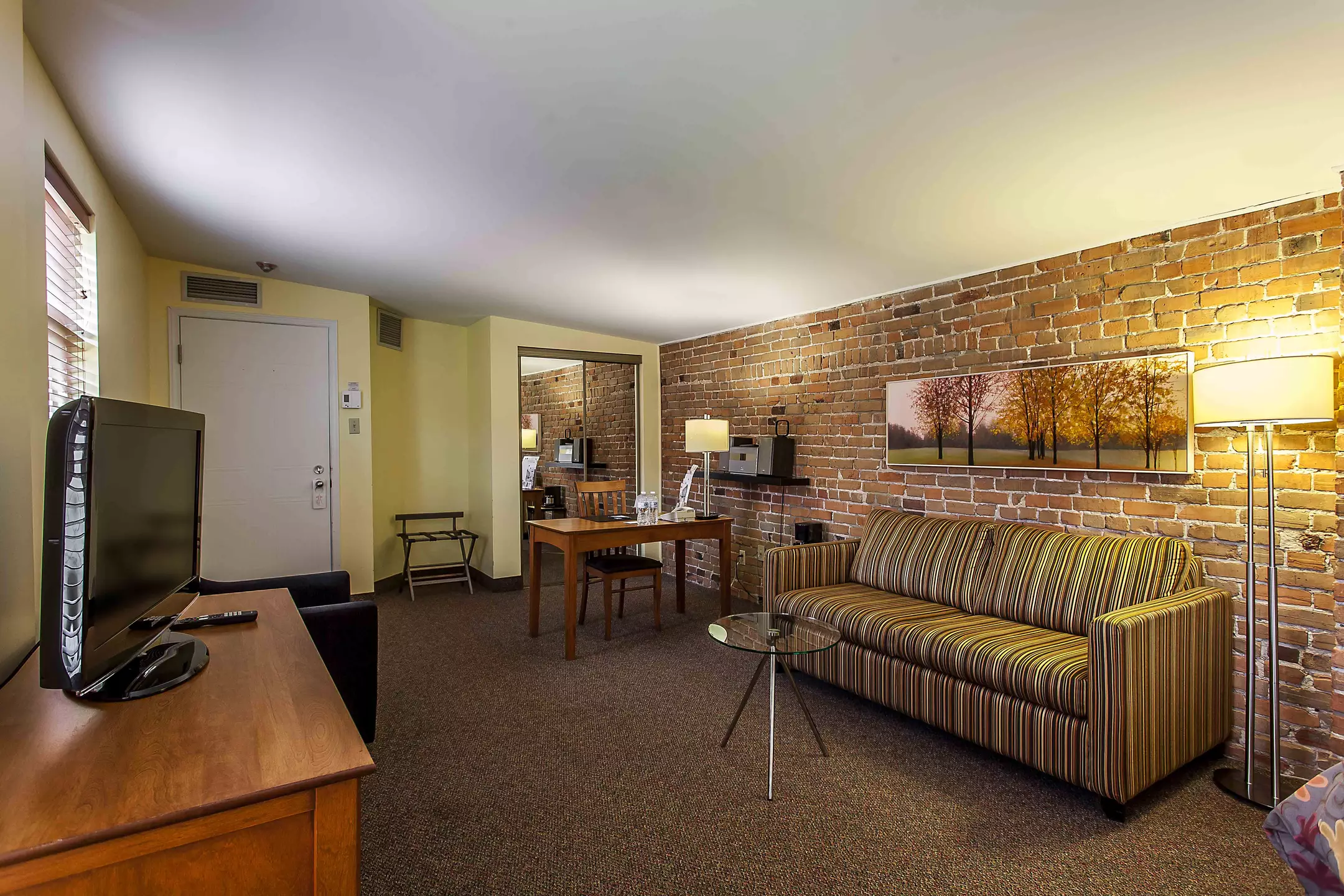هتل Auberge de La Fontaine مونترال