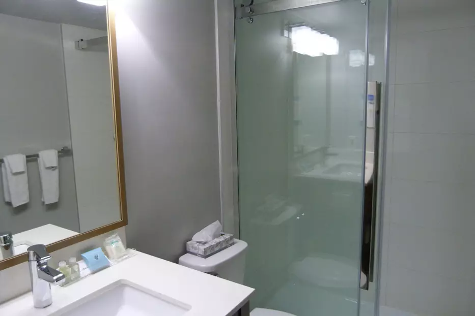 هتل Best Western Plus Vancouver Airport Hotel ونکوور