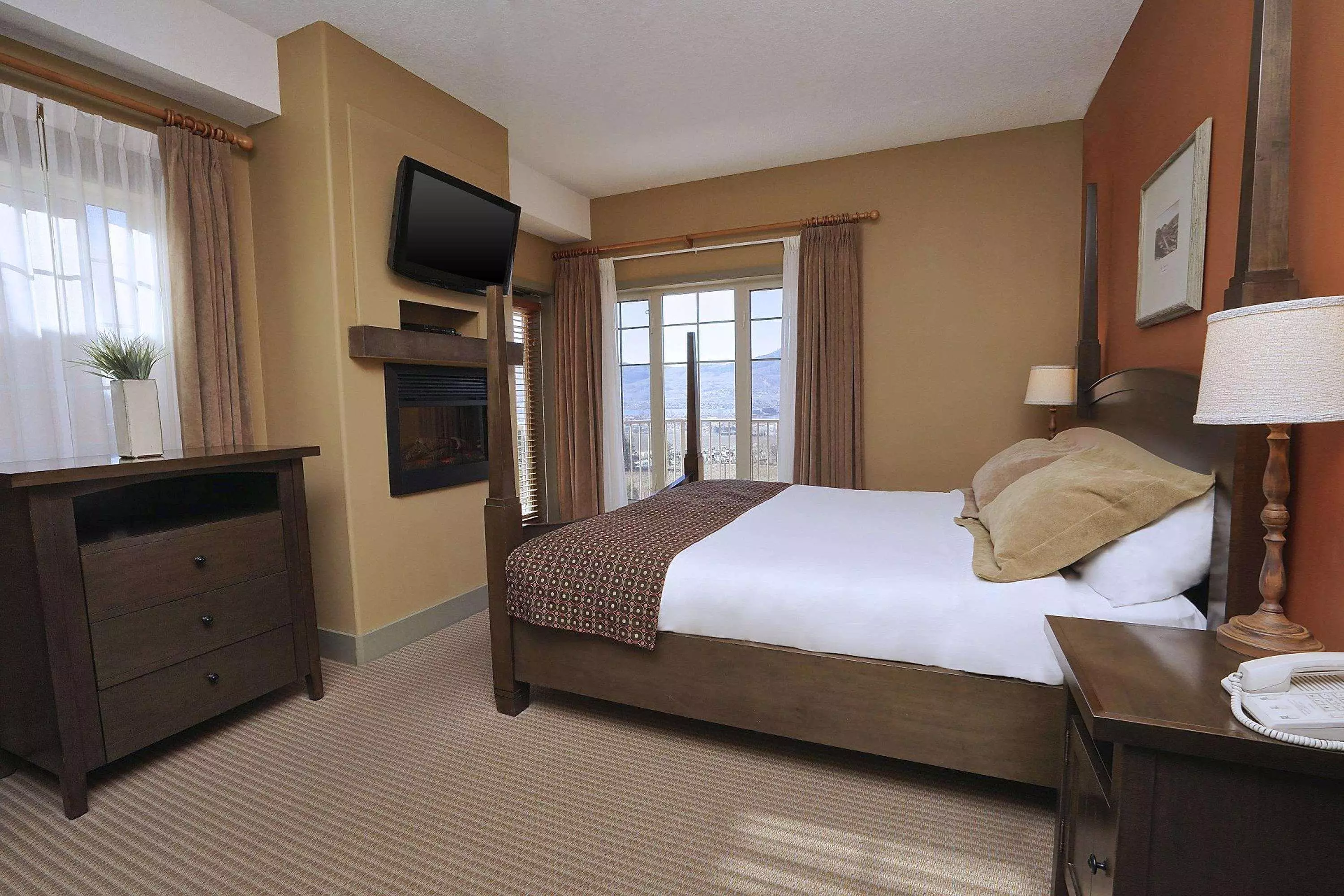 هتل Spirit Ridge Osoyoos