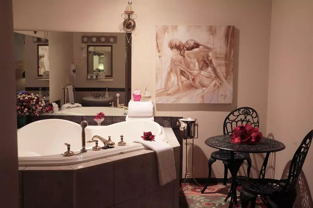 هتل Hotel Auberge Manoir Ville Marie مونترال