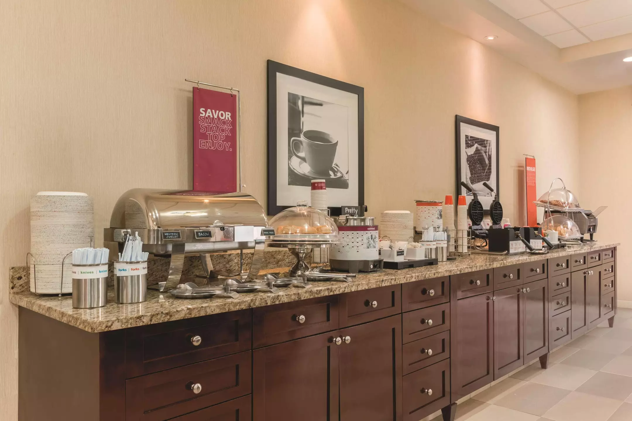 هتل Hampton Inn By Hilton Edmonton South Edmonton