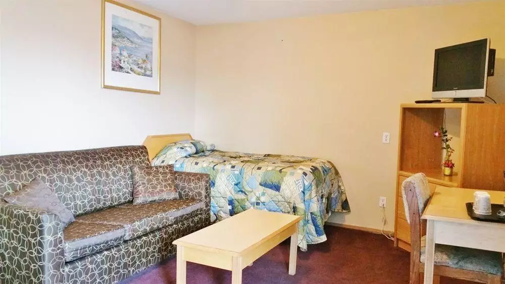 هتل Alpine Motel Kamloops