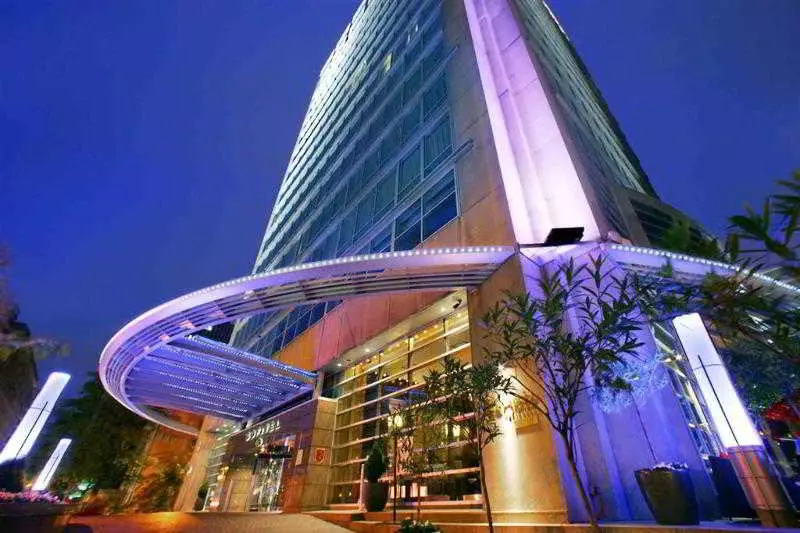 هتل Sofitel Montreal Golden Mile مونترال