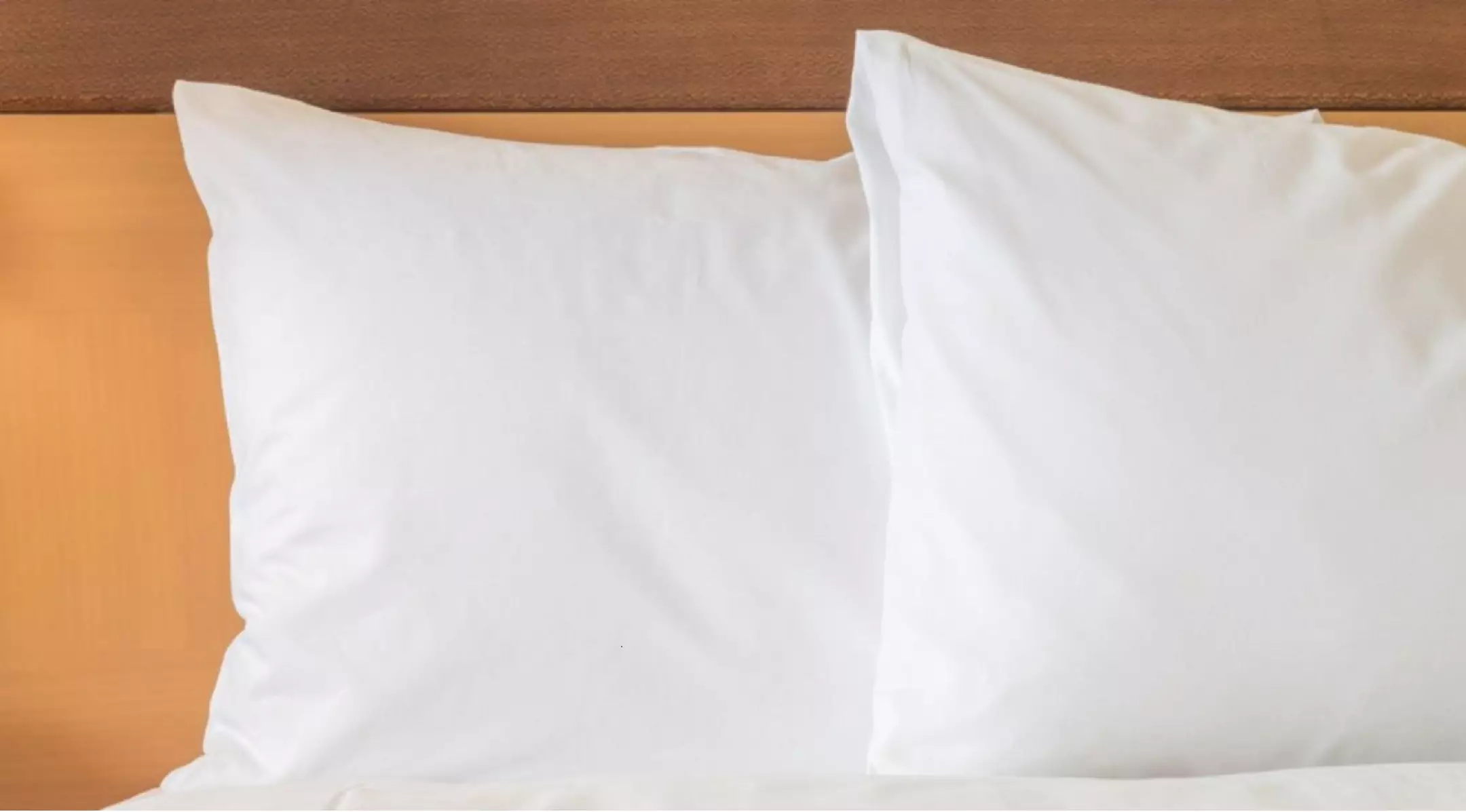 هتل Holiday Inn & Suites London لندن