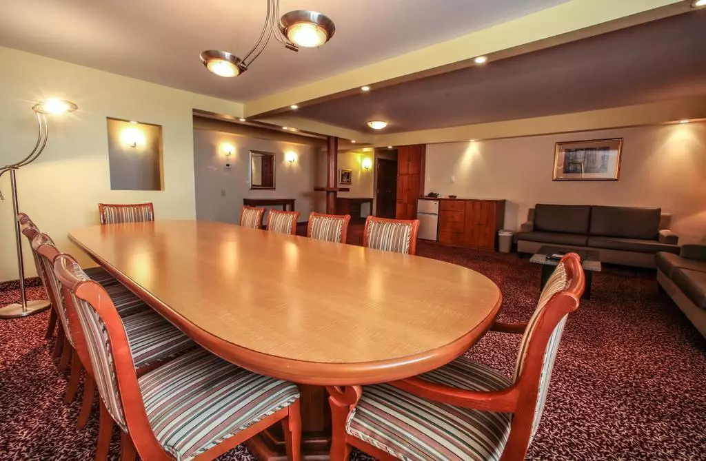 Alibaba https://cdn.alibaba.ir/ostorage/hotel-accommodation-images/6a10525ac86edf55f7247fea_Montreal-Hotel-Espresso-Montreal-Centre-Ville-1.webp