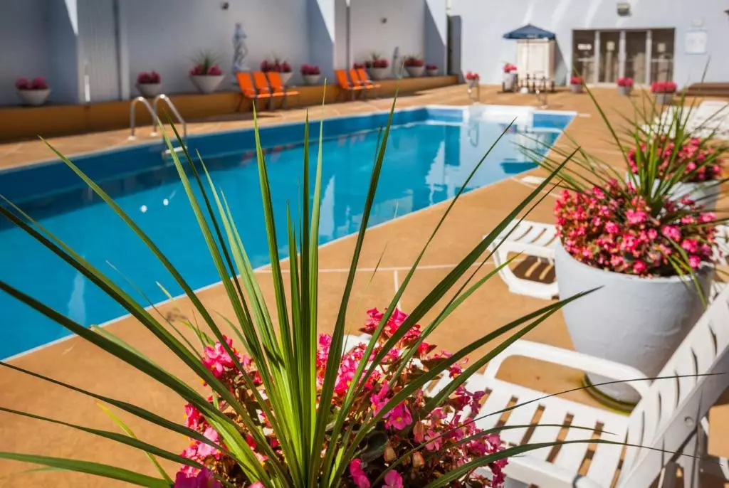 هتل Hotel Espresso Montreal Centre-Ville مونترال