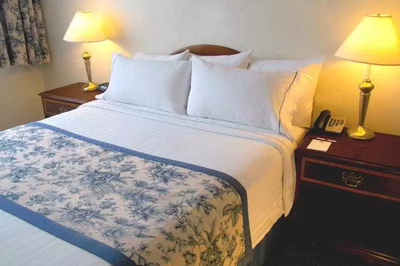 هتل Residence Inn Montreal Westmount مونترال