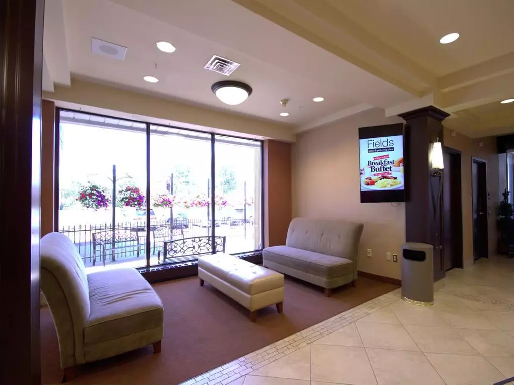 هتل Americana Conference Resort Spa & Waterpark آبشار نیاگارا