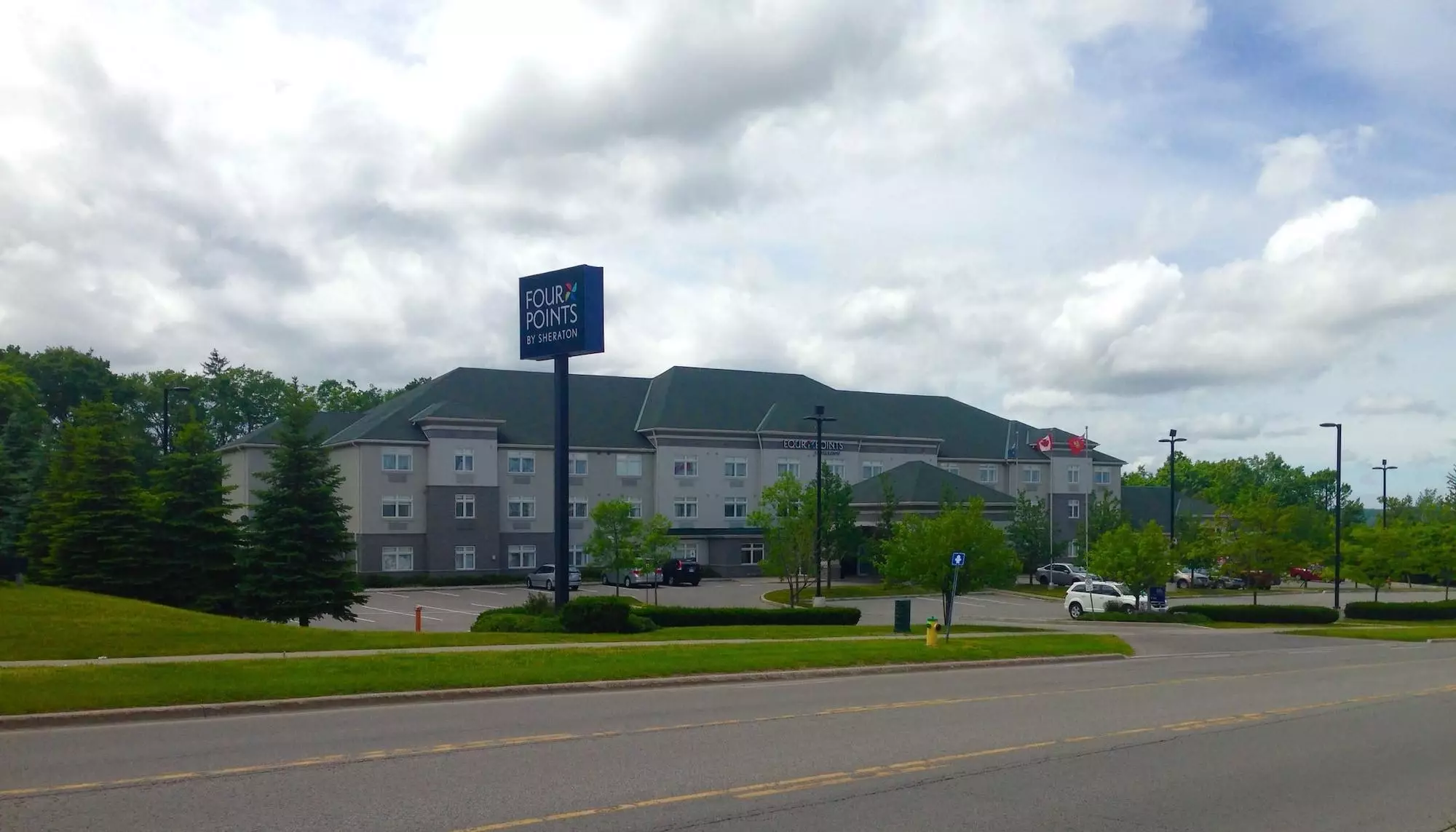هتل Four Points by Sheraton Barrie Barrie