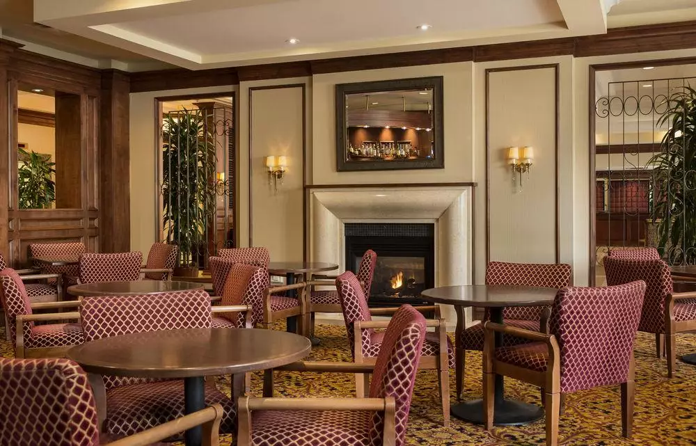 هتل Victoria Marriott Inner Harbour ویکتوریا
