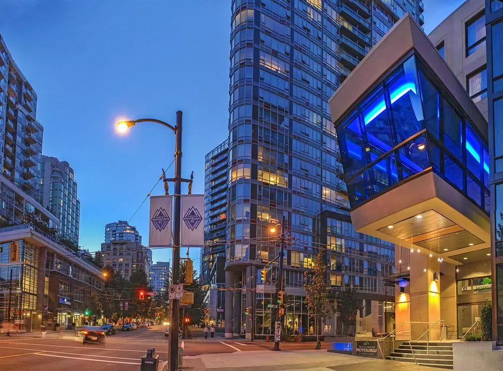 Alibaba https://cdn.alibaba.ir/ostorage/hotel-accommodation-images/6a107b4fc86edf55f7249e34_Vancouver-BLU-Vancouver-1.webp