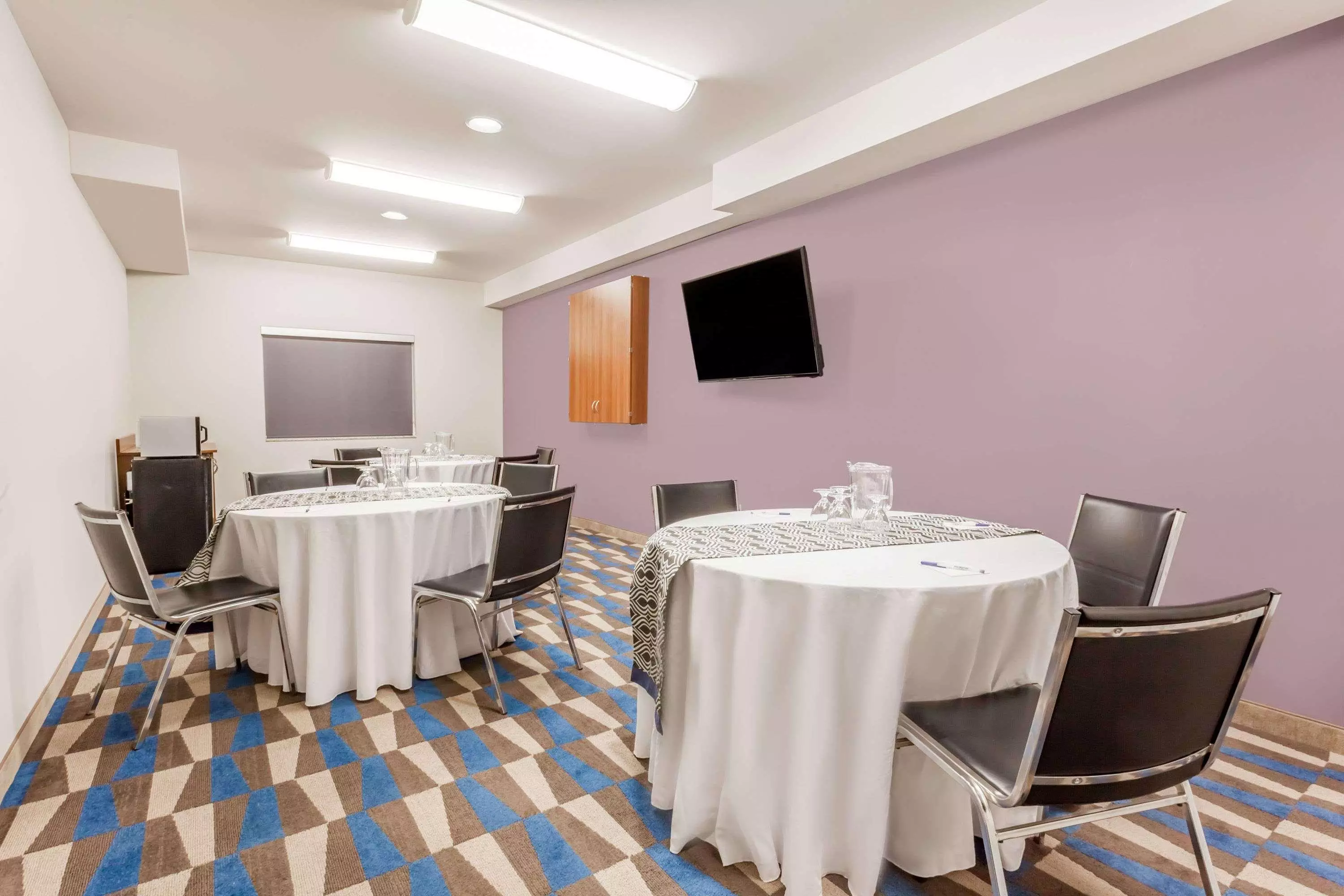 Alibaba https://cdn.alibaba.ir/ostorage/hotel-accommodation-images/6a107e91c86edf55f724a09c_Sault-Sainte-Marie-Microtel-Inn--Suites-by-Wyndham-Sault-Ste-Marie-1.webp