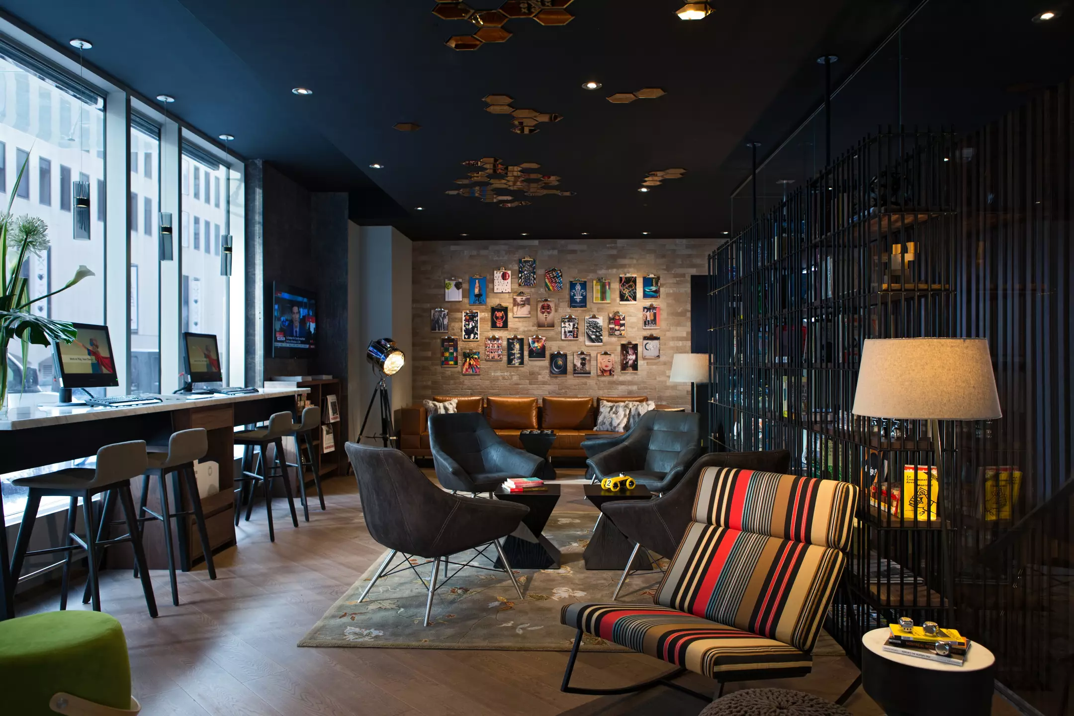 هتل Renaissance Montreal Downtown Hotel مونترال