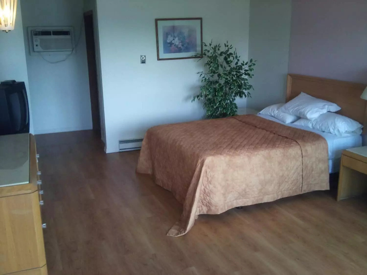 هتل Rainbow Motor Inn آبشار نیاگارا