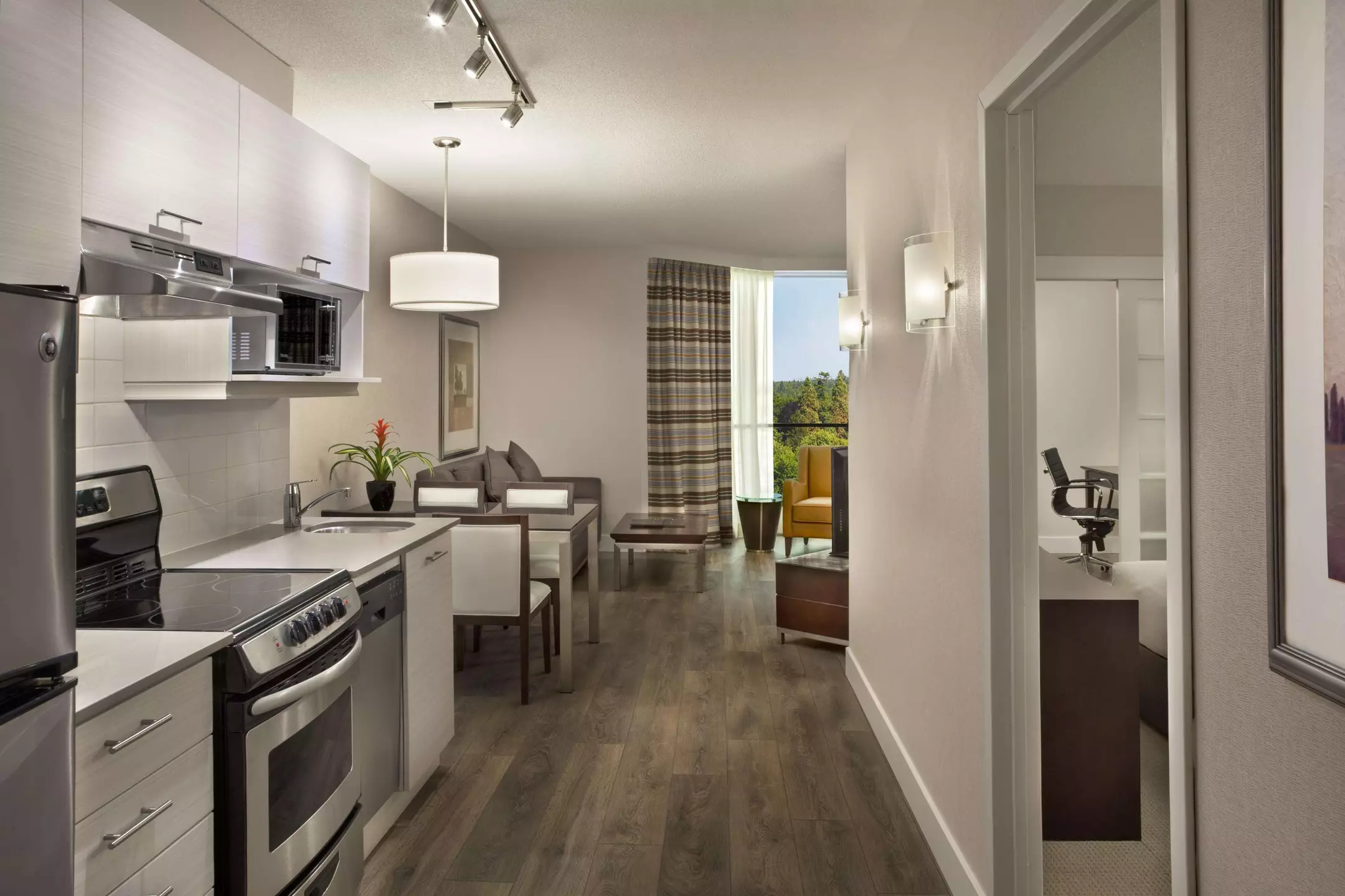 هتل Hilton Suites Toronto Markham Conference Centre & Spa Markham