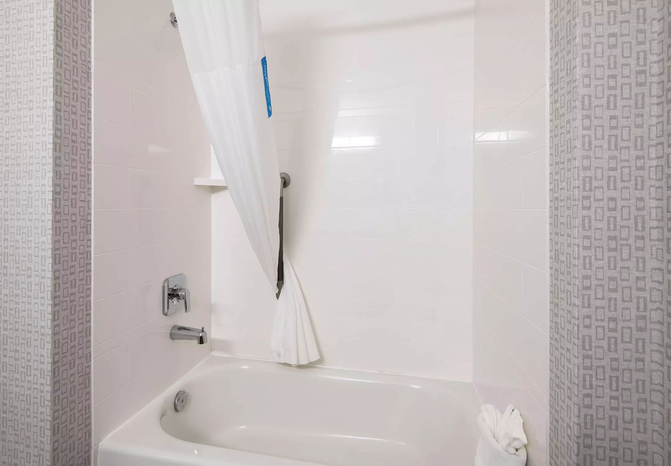 هتل Hampton Inn by Hilton Kamloops Kamloops