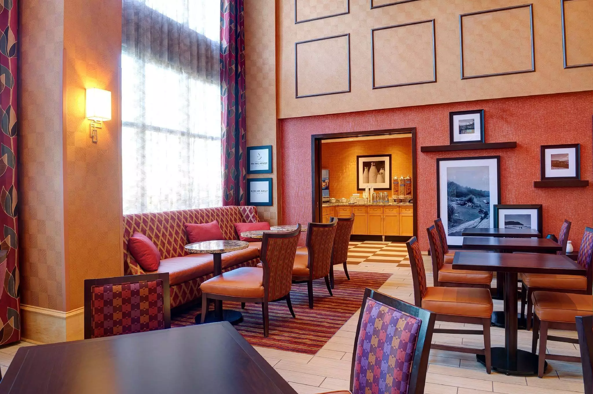 Alibaba https://cdn.alibaba.ir/ostorage/hotel-accommodation-images/6a10b4fdc86edf55f724c79b_Surrey-Hampton-Inn--Suites-by-Hilton-Langley-Surrey-1.webp