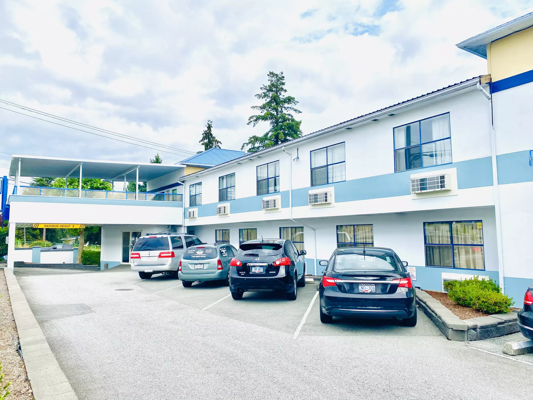 Alibaba https://cdn.alibaba.ir/ostorage/hotel-accommodation-images/6a10cdccc86edf55f724d937_Vancouver-Happy-Day-Inn-1.webp