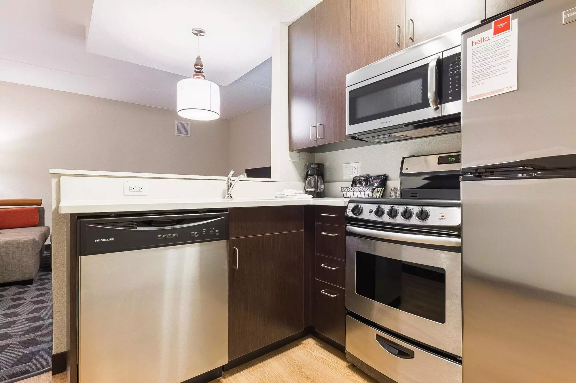 هتل TownePlace Suites Edmonton South Edmonton